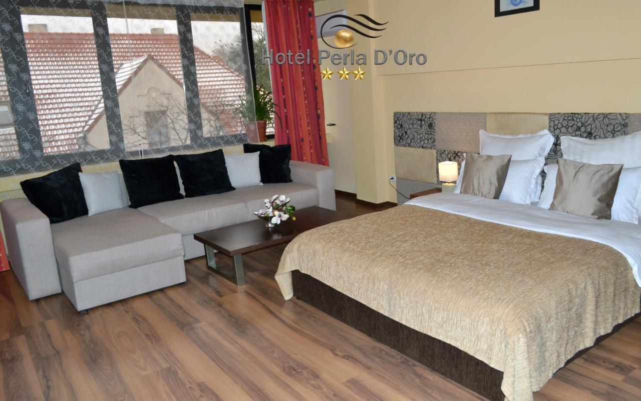 Hotel Perla D'Oro Timisoara Exterior photo